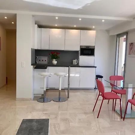 Palm D'or / Gir2405 / 2p Apartment *